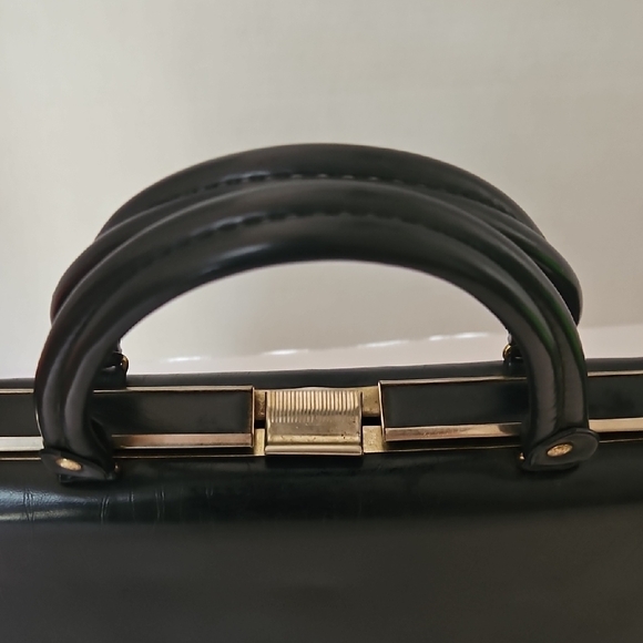 Vintage Navy Handbag - Picture 2 of 11